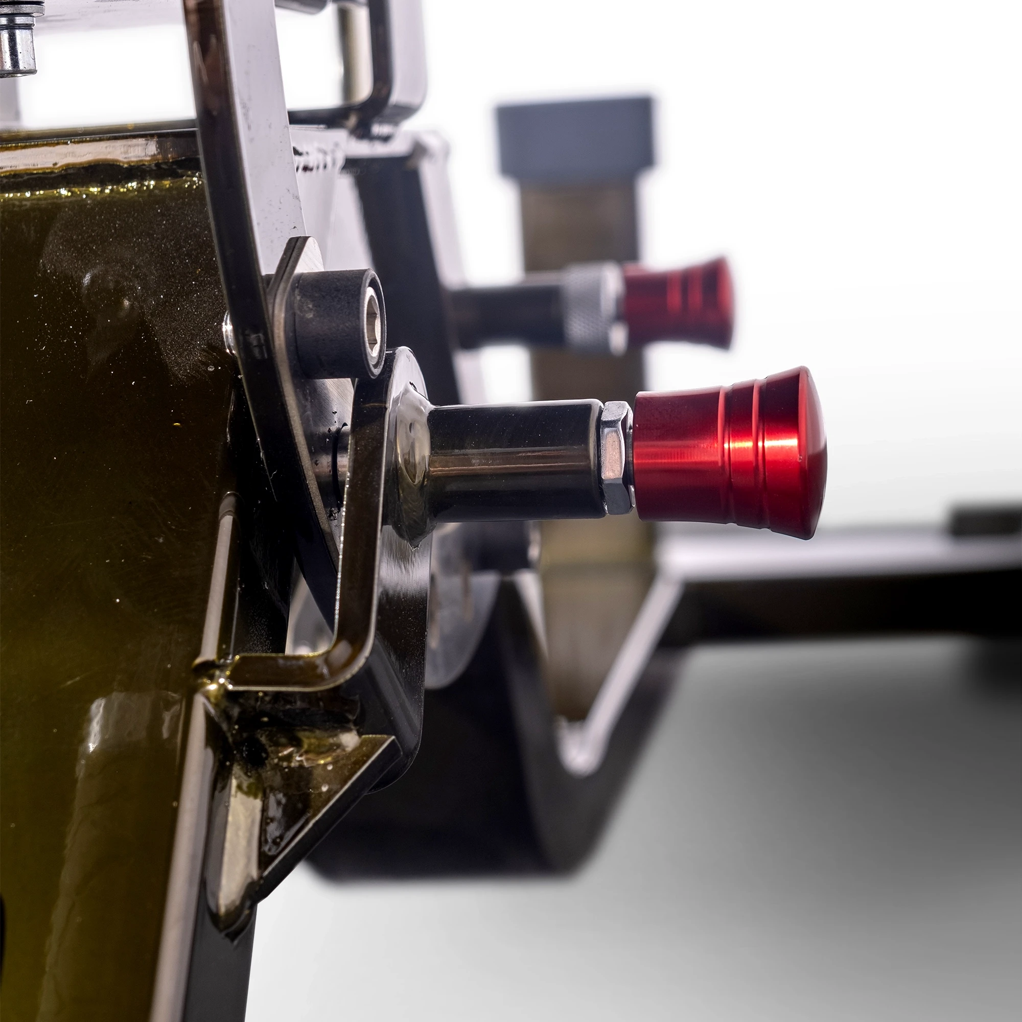 Скамья многофункциональная регулируемая Realleader FW-2028 (оливковая рама, коричневая  обивка)