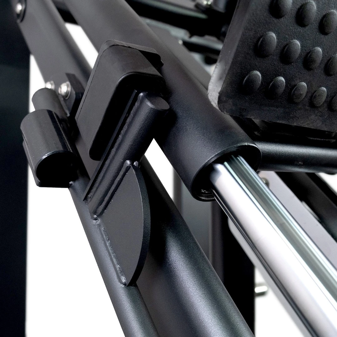 Жим ногами под углом 45 на свободных весах Realleader FM-1024D