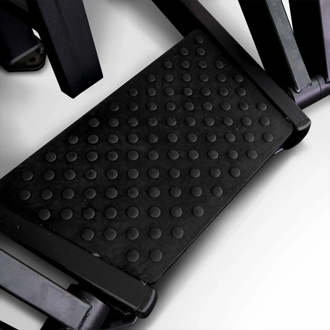 Грудной жим сидя Realleader M2-1001 (черная рама, черная обивка)