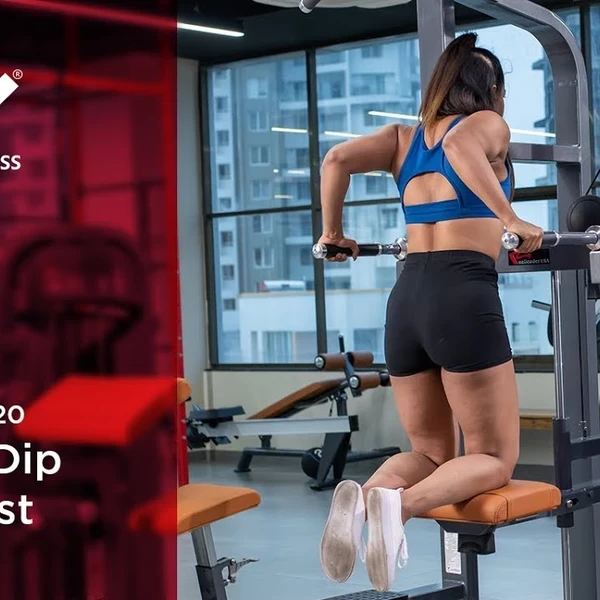 Гравитрон Realleader M2-1020 (матовая черная рама, черная обивка) video preview